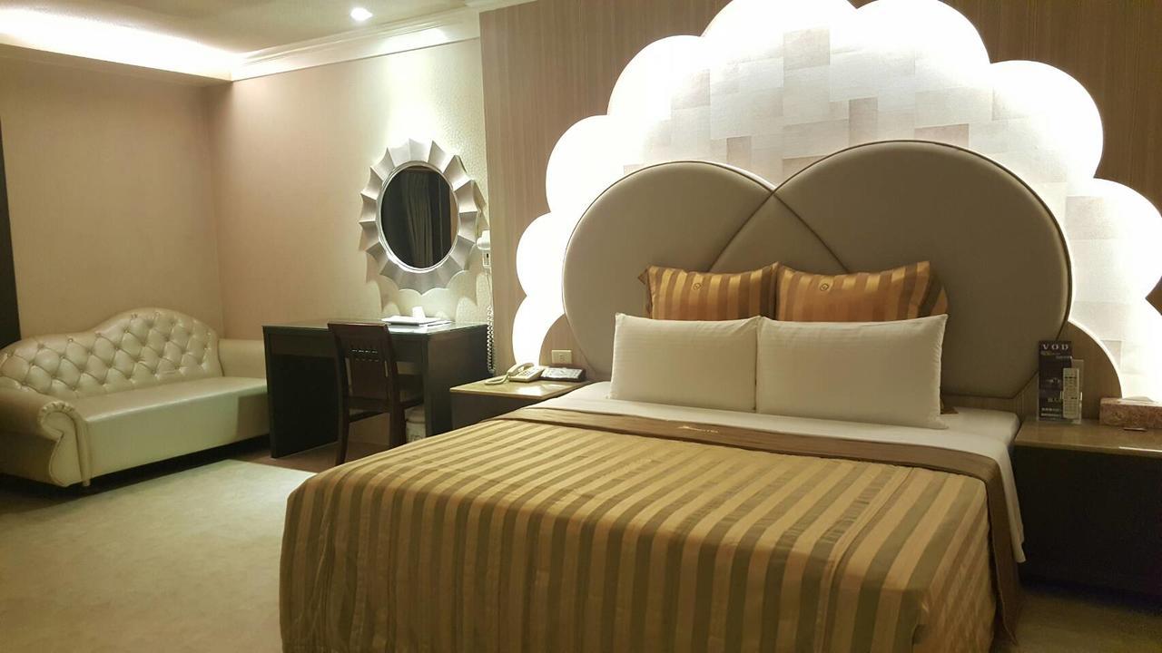 Full Moon Boutique Motel Синьчжу Экстерьер фото