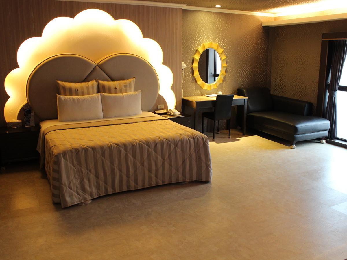 Full Moon Boutique Motel Синьчжу Экстерьер фото