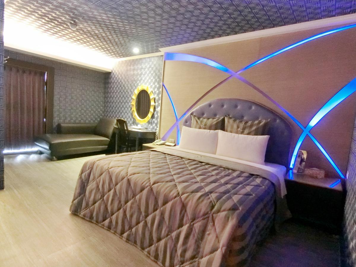 Full Moon Boutique Motel Синьчжу Экстерьер фото